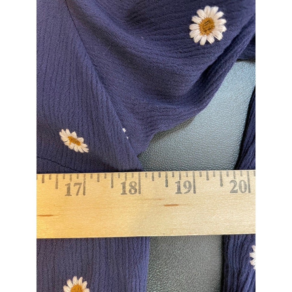 Denim & Company Womens XS Blouse Navy Blue Embroidered Daisy Button Front Top - Picture 6 of 8